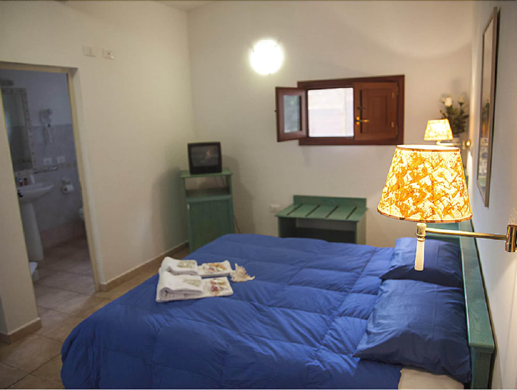 Hotel Mezzaluna Карлофорте Екстер'єр фото